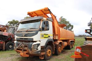 2017 Volvo FMX410 Water Truck White, 8 x 4, Diesel Reg #: Unlicensed ODO: 325738KM Showing on Clock Eng #: D11419611 VIN: YV5X1F1G7HD205614 Features: Southern Cross Water Pump & Hose Reel On Rear,Water Cannon on Front, Overall Height 4.1m, R.O.P.S Condition: RHF Wheel Guard Missing, Interior Panels & Dash Parts Loose Panel: FAIR, Paint: FAIR, Glass: FAIR, Tyres: FAIR Dash: FAIR, Upholstery: FAIR, Floor: FAIR Overall Condition: FAIR