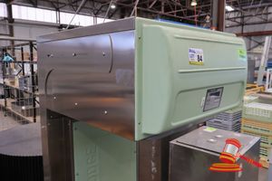 84 · 1 X BURLODGE B-POD CARBON- TECH BASE STATION STAINLESS STEEL/ LIGHT GREEN, MODEL: BLP1A.380.0015, SN: BLC141346, APPROX 1.8M HEIGHT, NO POWER PLUG, ON TRANSPORT PALLET (UNTESTED)