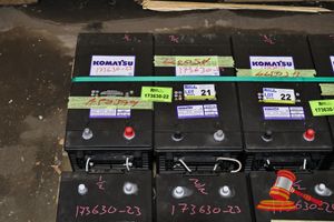 21 · 2 X KOMATSU BATTERY, 12V, 58D0601190, RC 440, CCA(A): 1425, REF.CA @0C; 1755, (UNTESTED), APPROX; 480MM D X 260MM W X 230MM H
