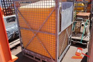 196 · METAL STILLAGE CONTAINING A 1500L BULKIBOX LIQUID STORAGE TANK, APPROX; 1.2M W X 1.7M H X 1.1M D, SOME MARKS