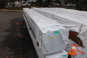 124 · SKIP DRESSED KARRI FEATURE 100mm X 25mm, 540LM MIXED LENGTHS 1.350 CUBIC METER (P/NO#310017993)