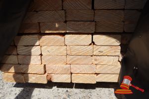 226 · 20x LENGTHS OF NON-STRUCTURAL, UNTREATED PINE TIMBER, APPROX 90 x 35mm x 4.2m