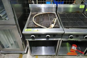 4 · COBRA BBQ CHAR GRILL. 2 BURNER. NAT GAS. APPROX 600 X 800 X H1100MM