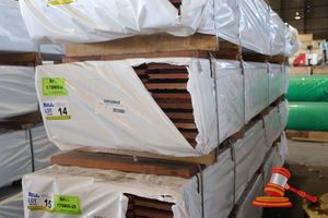 14 · PACK OF JARRAH OVERLAY, FEATURE, 130mm x 013mm, .27.95M2, 215LM, RANDOM LENGTHS (TRANSPORT SIZE L2.960mt x W520mm x H350/400mm, 350kg WEIGHT APPROX ) (PACK# 320029843-26)
