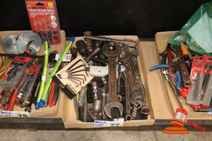 77 · TRAY OF ASSORTED TOOLS INCLUDING SPANNERS, CABLE TIE TENSIONER, SOCKETS, REVERSIBLE SOCKET RATCHET, IMPACT SOCKETS, WRENCHES, ADJUSTABLE WRENCHES