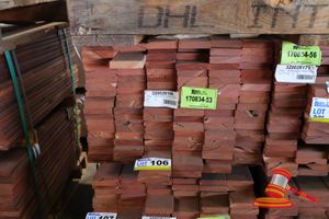 106 · PACK OF JARRAH DECKING FEATURE, 108 LM, 086 x 019, 9.82M2 WITH 9.5mm GAP (PACK NO: 320026166) TRANSPORT DIMS PACK SIZE L900 x W520 x H450,