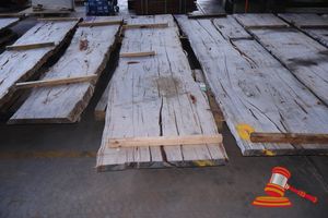 39 · LIVE EDGE MARRI SLAB, 5.0 x 980/110 x 60