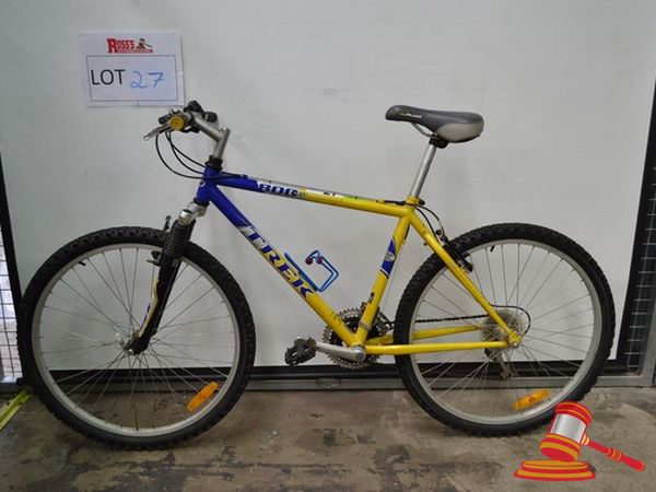 Trek 800 on sale trail