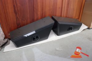 PAIR OF TAPERED UNDER TRAY TOOL BOXES, 700mm R&L, ALUMINIUM MATTE BLACK