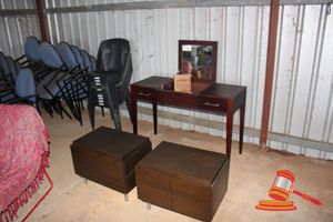 193 · BROWN TIMBER DRESSING TABLE WITH FOLD DOWN MIRROR AND 2 DRAWERS. APPROX 1120 X 450 X H780MM AND 2 X BROWN TIMBER GRAIN LOOK BEDSIDE CABINETS WITH 2 PULL OUT DRAWERS. APPROX 600 X 450 X H500MM