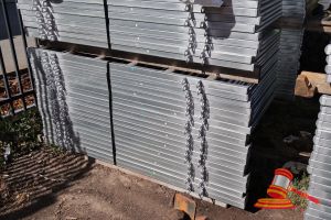 20 x 2.1m x 1.8m Portable Cattle Panels, 60 x 30 Rails