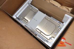 1 X Ahega Airscale Dual Rrh, Model: 2t4r B1/3 240w, Sn:Dh231942679, Approx; 770mm W X 460mm D X 340mm H, Boxed