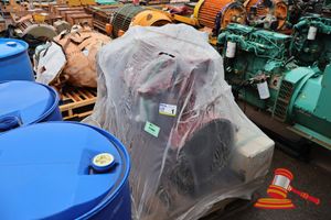 1 X Cummins Engine Company Electric Drive Motor,Plate Unreadable,205 Hp,Engine # 46900767,Wrapped In Plastic