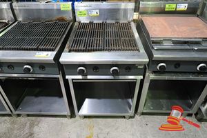 6 · COBRA BBQ GRILL. 2 BURNER. NAT GAS. APPROX 600 X 800 C H1100MM