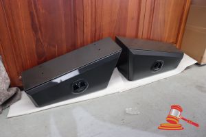 PAIR OF TAPERED UNDER TRAY TOOL BOXES, 700mm R&L, ALUMINIUM MATTE BLACK