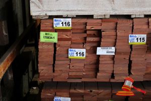 116 · PACK OF JARRAH DECKING, FEAURED, 086 x 019, 13.1M2 WITH 5mm GAP (PACK NO: 320026183) TRANSPORT DIMS L1200 x W520 x H450,
