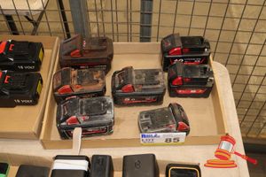 7 X Milwaukee Batteries Including 1 X 12ah, 1 X 9ah, 1 X 8ah, 1 X 6ah, 1 X 1.5ah, 2 X Non Genuine 12 & 9ah To Fit Milwaukee Tools. Untested