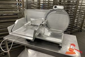 131 · ABM MEAT SLICER. MODEL UNI350C. BLADE DIAM APPROX 350MM