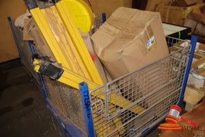Cage With Site Safe Fence Poles & Water Weighted Fence Feet & 3 X Rheem Gas Continuous Flow Water Heaters (Trdu 7239223, Cmr156063-Wheatstone)