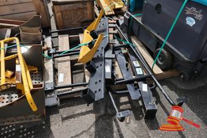 6 X Caterpillar 793f Handrail And Mounting Bracket Assemblies, Includes: Payload Monitor Display Mounting Bracket P/N:285-9277, Handrail As P/N:371-7778, Truck Right Side Handrail Post P/N:485-0138, Hood Handrail P/N:485-0135, Plate Assembly P/N:371-7780,