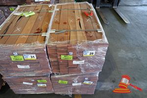 29 · PACK OF JARRAH DECKING 86 x 19 x 900mm, FEATURE,108 LM, PACK# 320028688, TRANSPORT DIMS - L 900 x H 450 x W 500.