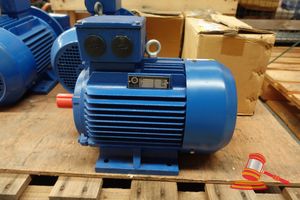 1 X B&L 3-Phase Induction Motor, Frame: 112m1-2, 4 Kw, 415v, 7.2 Amps, 2870 Rpm, Sn:D60011, Untested