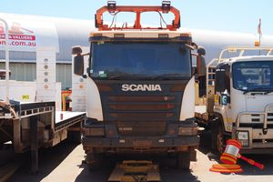 12 · 2014 Scania G400 Euro 5 Stemming Truck White, 8 x 4, Auto, Diesel Reg #: Unlicensed, ODO: 148,287 Kms Showing On Clock Eng #: DC1305L01, VIN: YS2G8X40009189116 Features: Air Conditioning, Power Steering,Twin Steer Transmission, Hose Reel, Step up To Side Of Vessel. (S44#RITM7379265), (Disp# 65684), (Asset # 04H3809), (*Key # 108 - WP#4434*) Condition: **Dash Panel Removed LH Side - Wiring Exposed, RHR Top Corner To Vessel Dented ** Panel: FAIR, Paint: FAIR, Glass: FAIR, Tyres: FAIR Dash: FAIR, U