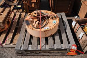 49 · SIAB 30 INCH LIFTING MAGNET, MODEL# SE30C, SERIAL# 10797, 230 VDC, 14 AMPS, 75% DUTY CYCLE, ON PALLET #SE300