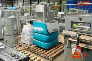80 · BREMA TM250A-Q ICE MACHINE - SERIAL:2013070638350. FEATURES 240KG PER DAY ICE PRODUCTION, 240KG STORAGE CAPACITY, PRODUCES PEBBLE-SHAPED ICE, CLIMATE CLASS TROPICAL, S/S FINISH, 15 AMP 1 PHASE. APPROX 930MMW X 740MMD X 1830MMH, 144KG (692721)