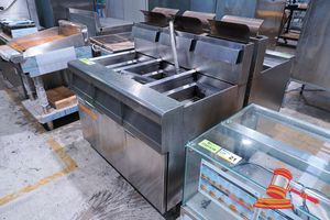 20 · FRYMASTER 3 BAY NATURAL GAS DEEP FRYER. MODEL# PMJ335SC STAINLESS STEEL. 1200 x 800 x 1300mm.