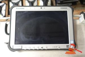 Panasonic Fz-G1 Toughpad, Intel Core I5 6300u 2.40ghz Cpu, Faulty Battery, 8gb Ram, 500gb Ssd / No Os, Heavy Screen Wear, 12620 Hours, Sn:8itsa44445 / An:Itt24572, Untested ( No Charger / Some Marks)