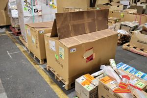 Mixed Mechanical Parts/Filters, Includes: Seals, O-Rings, Belts, Lubricants, Filters (Oil, Fuel, Air, Hydraulic, Coolant), Breathers, Various Others, Boxed On A Pallet