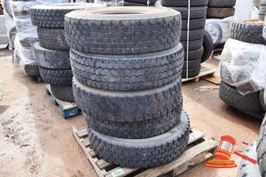 5 X Truck Tyre, 295/80r22.5 (Used)