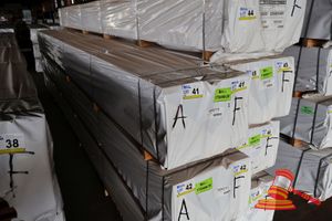 41 · PACK OF JARRAH SKIP DRESSED, FEATURE, 100mm x 25mm, PACK SIZE L5.9MT x W550mm x H450mm =900kg, 409LM (PACK# 320027112)