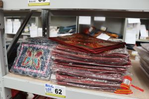 62 · BUNDLE OF COLOURFUL TOTE BAGS AND MINI BAGS