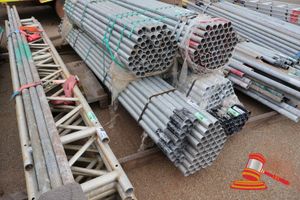 98 · APPROX 60 X GALVANISED STEEL SCAFFOLD TUBES, 2 SIZES APPROX 3.3 M & 3.6 M (USED, SOME MARKS / PAINT RESIDUE)