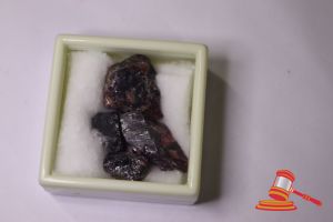 RHODEONITE GARNETS, 110 CTS