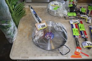 350 · STEEL FRY PAN 36CM