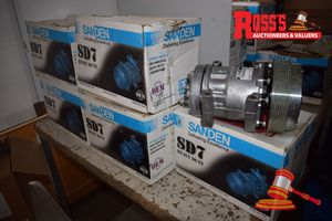 5 x Unused Sanden 24V Automotive Air Conditioning Compressors, Type SD7H15