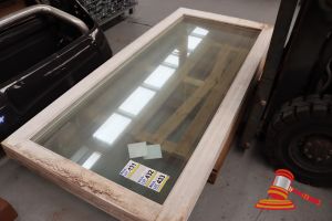 433 · TIMBER DOOR WITH GLASS PANEL, APPROX 1065 x 2395 x 40mm (SLIGHT WATER STAIN)