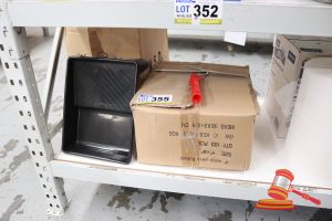355 · BUNDLE WITH 1x BOX OF PAINT TRAYS AND 1x BOX OF PAINT ROLLER HANDLES