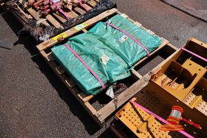 Spx Power Team Blanket Puller, Model Pb44120d (In Protective Wrapping, On Pallet). (B9003783.)