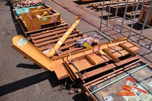 1 X Caterpillar Fender Assembly, Approx 2.4m, On Wooden Skid. (B5119978)