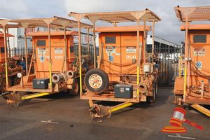 27 · 2015 UON DEWATERING TRAILER TANDEM ORANGE, SERIAL# UON-TRL-0081, RING HITCH, SECTION OF PIPING AND VALVES, BORE PUMP STARTER PANEL, ASSET# TA1979