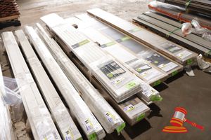 Perma Timber Quickboard Ceiling/Wall Lining - Castellated Profile. Pvc - Tasmanian Oak Finish. Easy Instal, Maintenance Free. Size 210 X 2700 X 21mm. 2 Boards Per Pack X 3 Packs. (Approx 3.4m2). Unused. Note: Not Suitable For Use In Direct Sunlight Or Strong Reflective Light