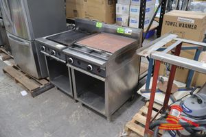 46 · COBRA HOTPLATE GRILL. 2 BURNER. NAT GAS. APPROX 600 X 800 X H1100MM