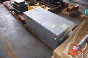 72 · 1 X RHINO ALUMINIUM STORAGE BOX, APPROX; 1145 X 530 X 420MM, CONTAINS: ELLIOTTS WELDING JACKET, AXE, HYDRAULIC CABLE CUTTER, VARIOUS TOOLS AND EQUIPMENT (UNTESTED)