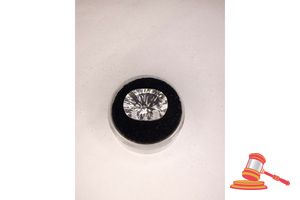 35 · WHITE QUARTZ, OVAL CUT, 10.3 CTS