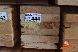 6x LENGTHS OF STRUCTURAL MGP 10, UNTREATED PINE TIMBER, APPROX 240 x 45mm x 2.4m