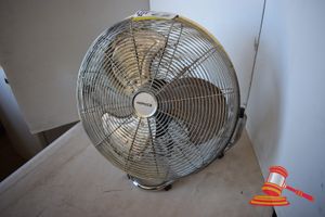 Dimplex 400mm Diameter High Velocity Oscillating Floor Fan, Model DCFF40C